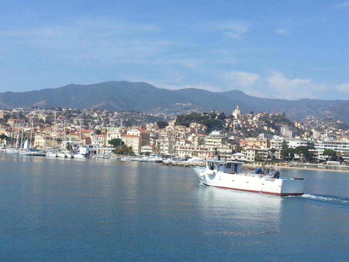 Evycasavacanze Sanremo Bagian luar foto